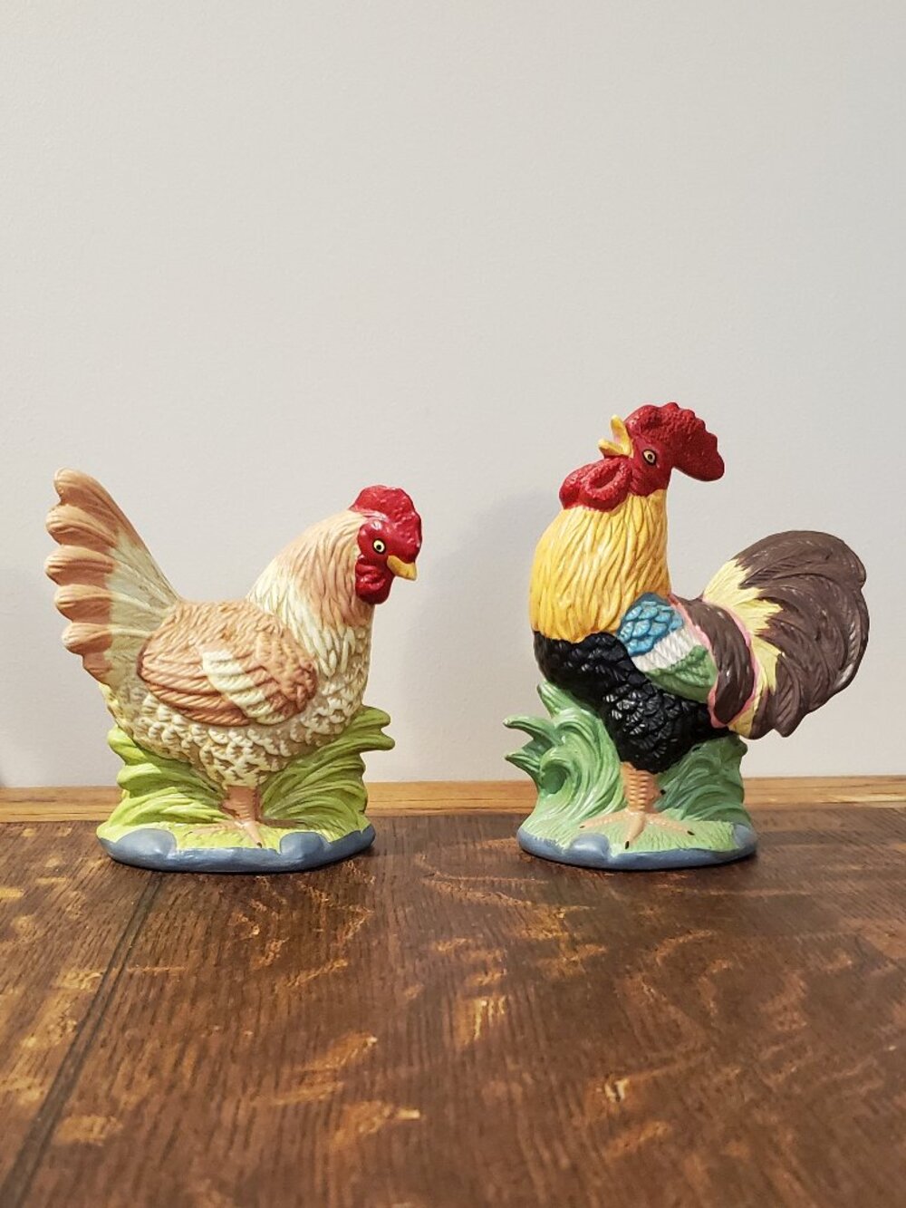 Decorative Pair of Roosters